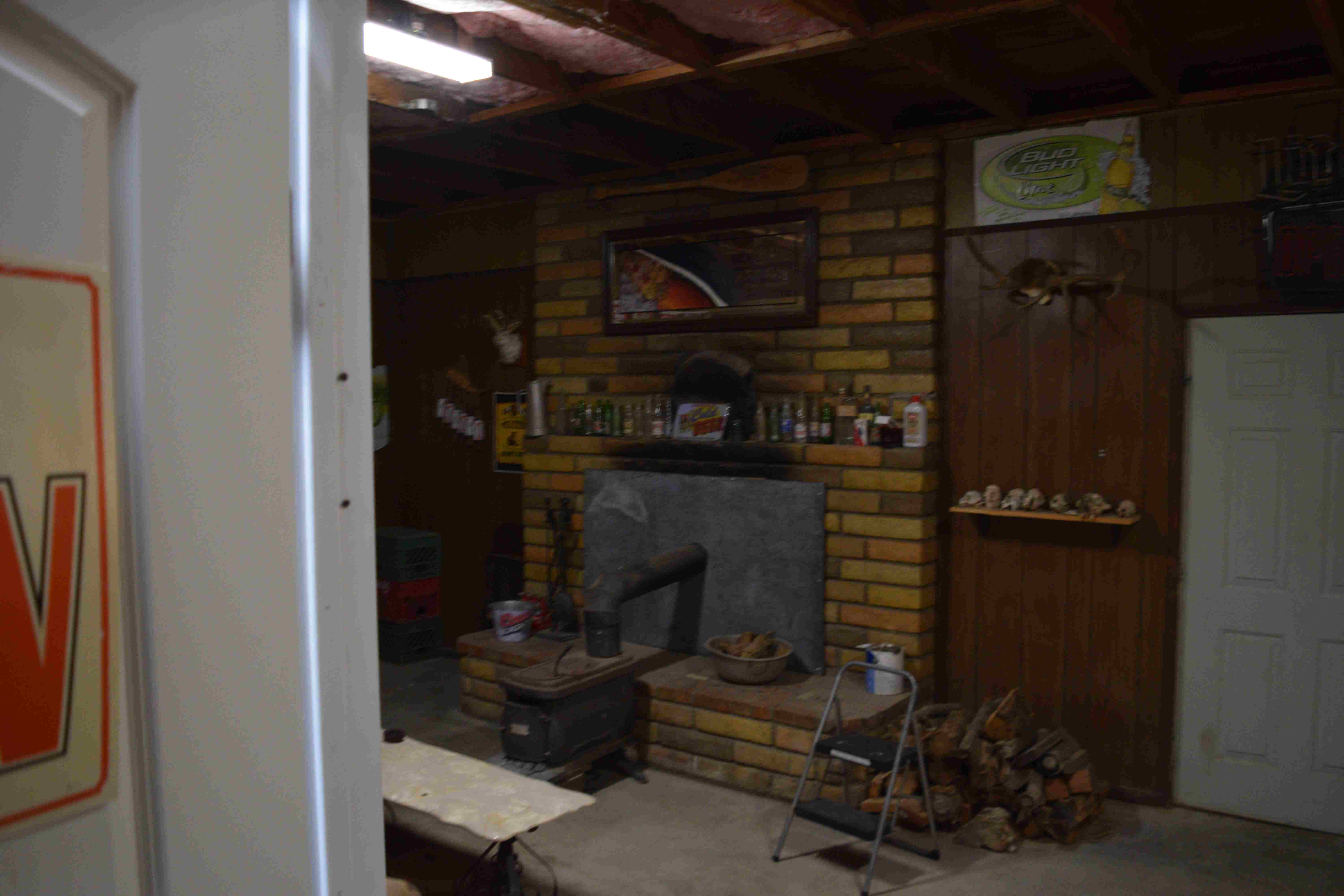 Before cleanout - Historic Route 66 building in Truxton, Arizona - Photo 18