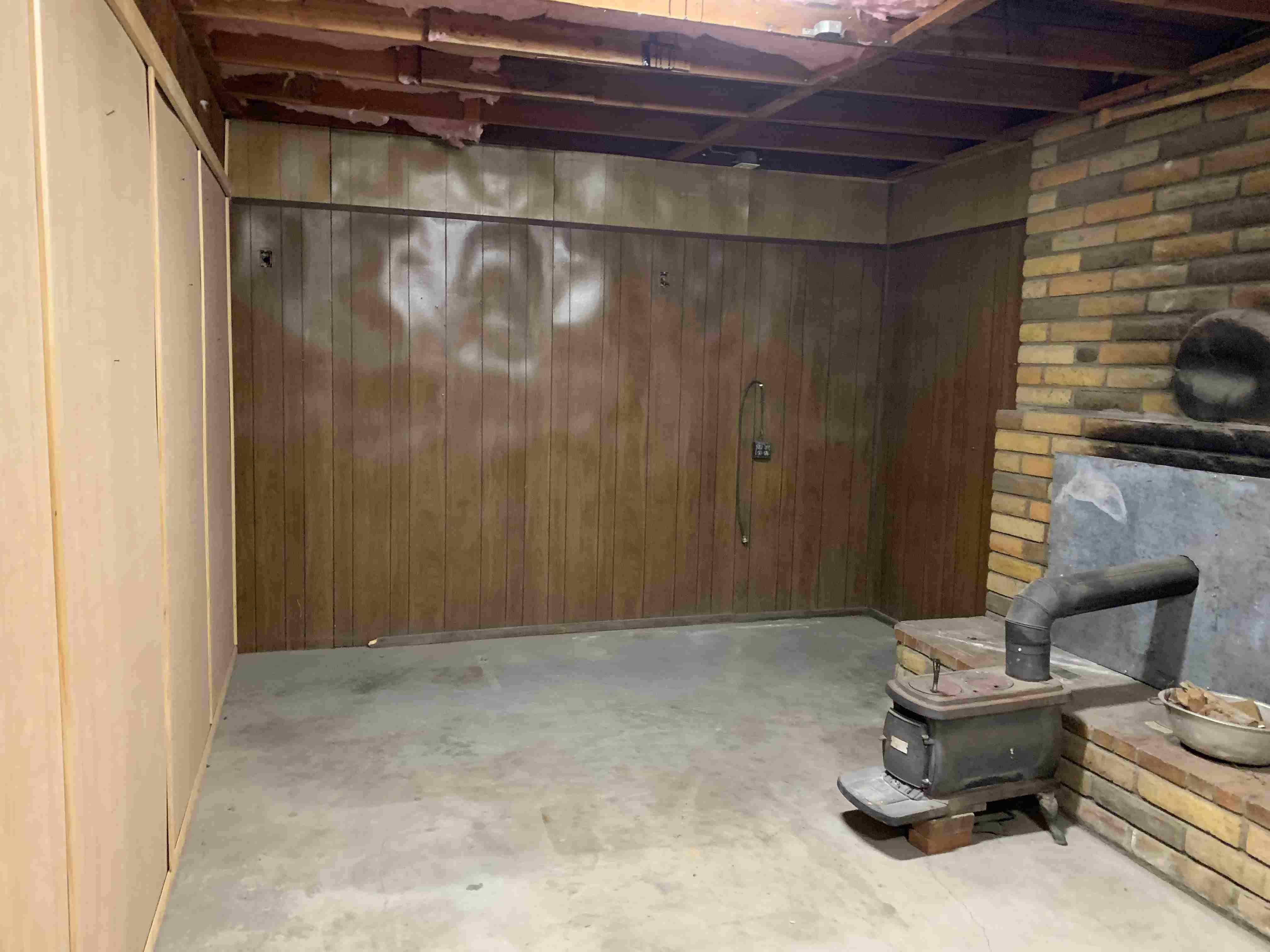 After cleanout - Historic Route 66 building completely cleared - Photo 33